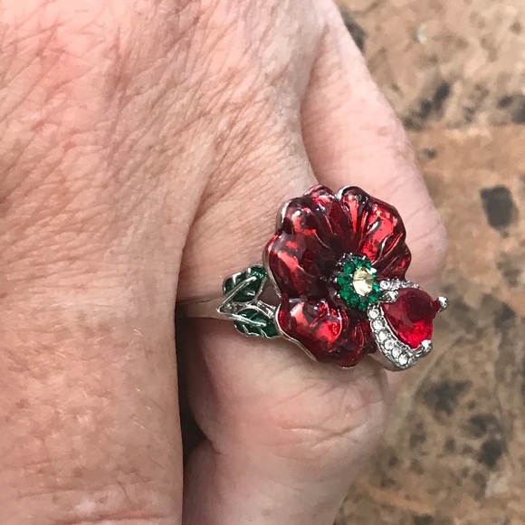 🔴 Heart Shaped rhinestone ring. - Picture 6 of 8